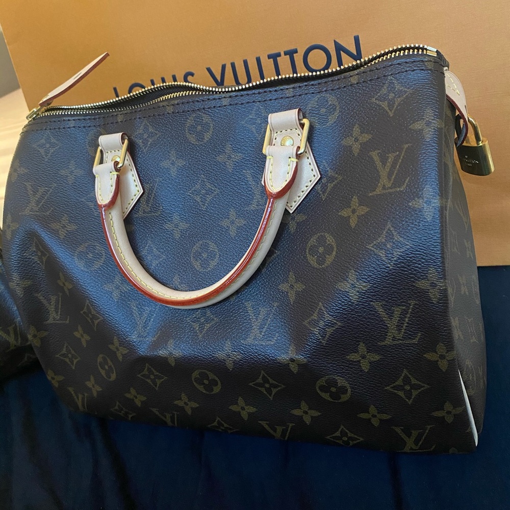 ❌SOLD❌ Authentic Speedy 30